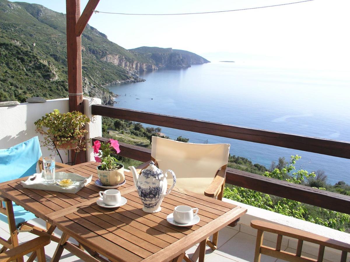 Villa Agnanti Akhladherí Esterno foto