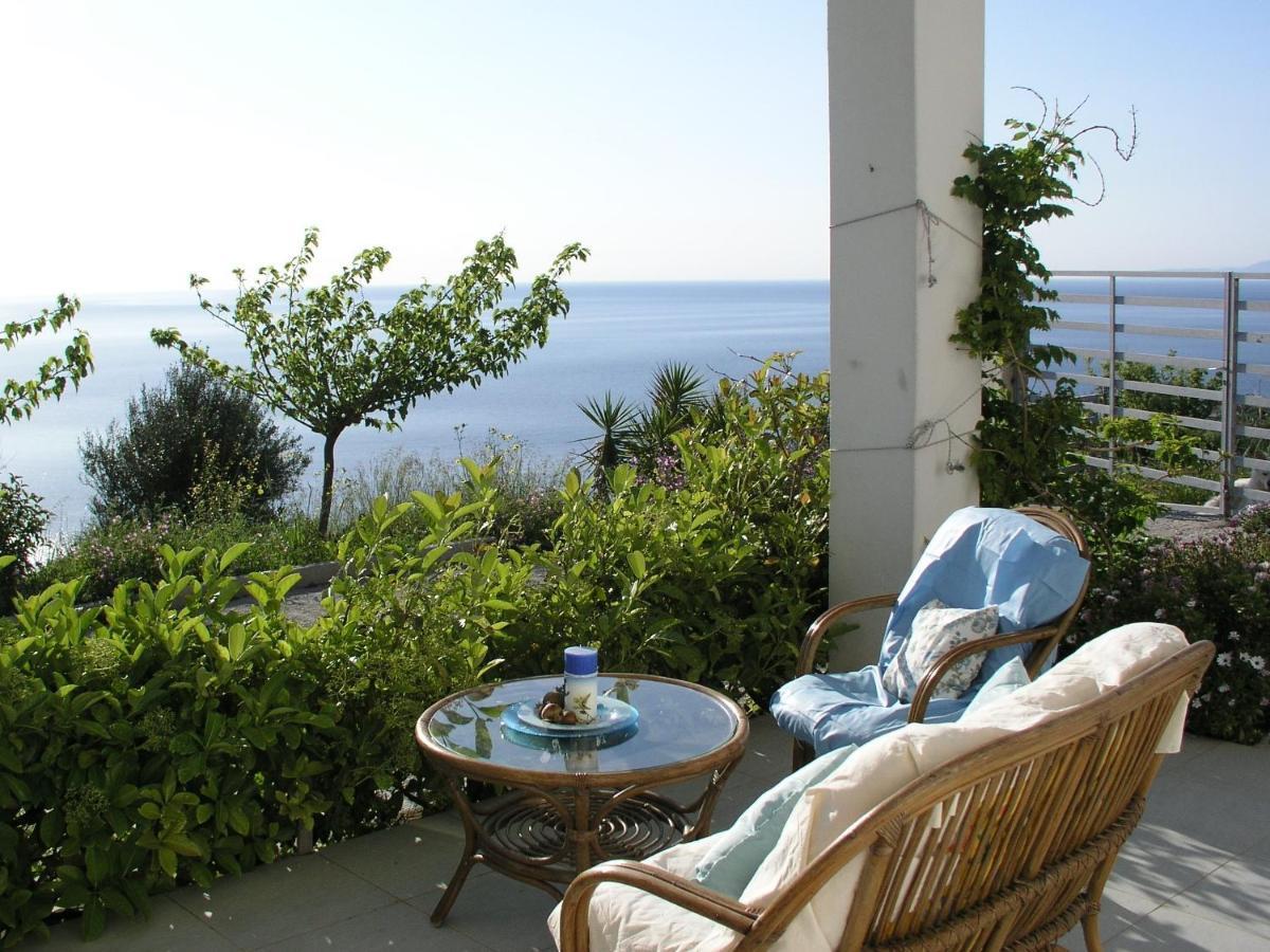 Villa Agnanti Akhladherí Esterno foto