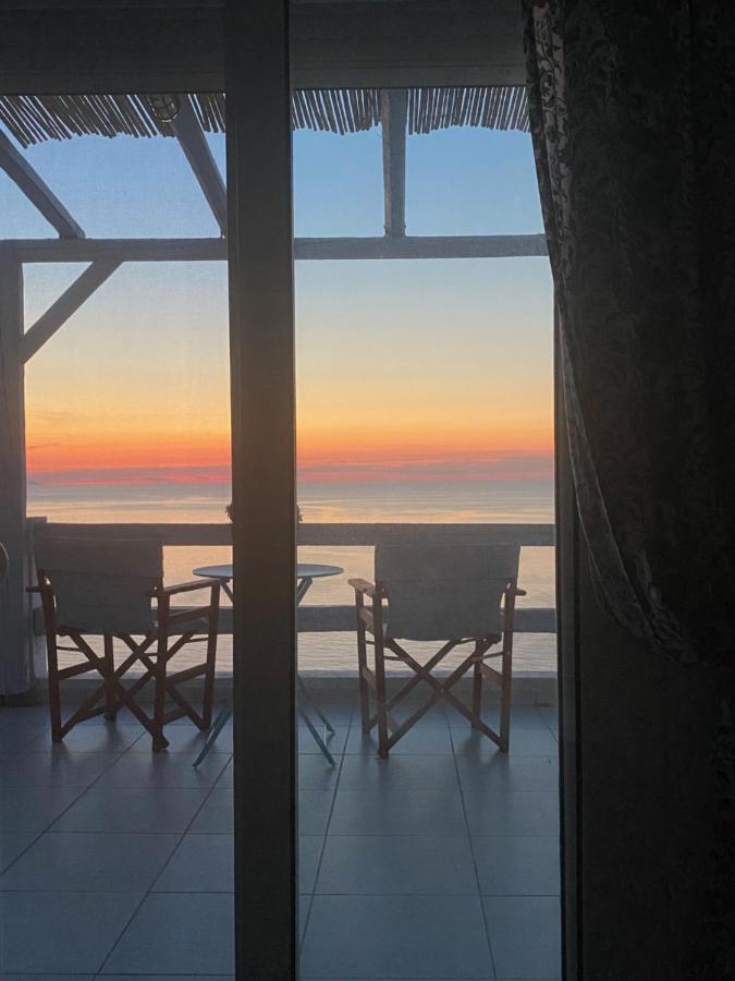 Villa Agnanti Akhladherí Esterno foto