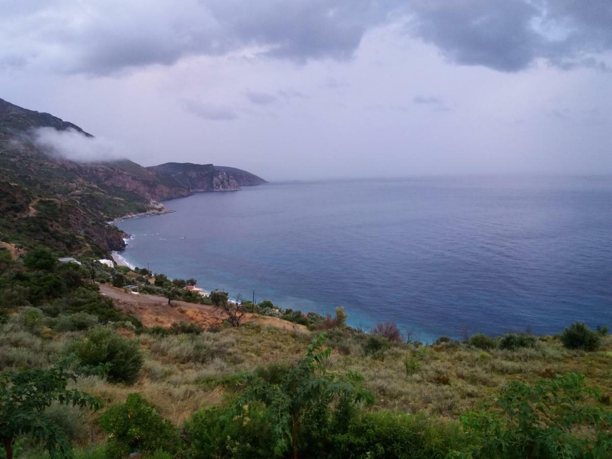 Villa Agnanti Akhladherí Esterno foto